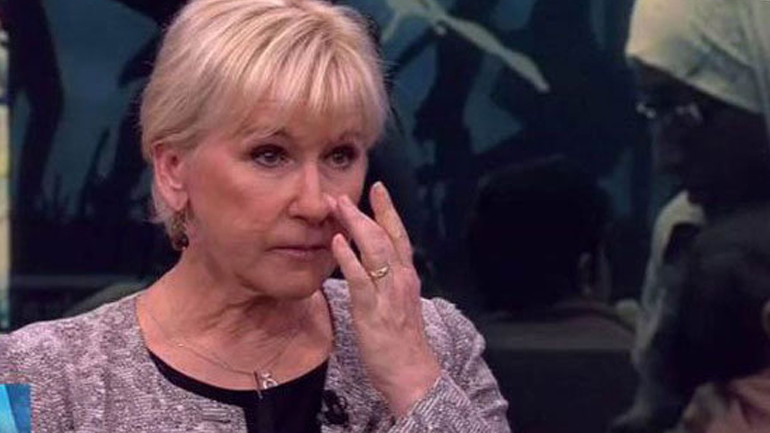 Σουηδία: Δάκρυσε η υπ. Εξωτερικών όταν είδε φωτογραφία του μικρού Αϊλάν